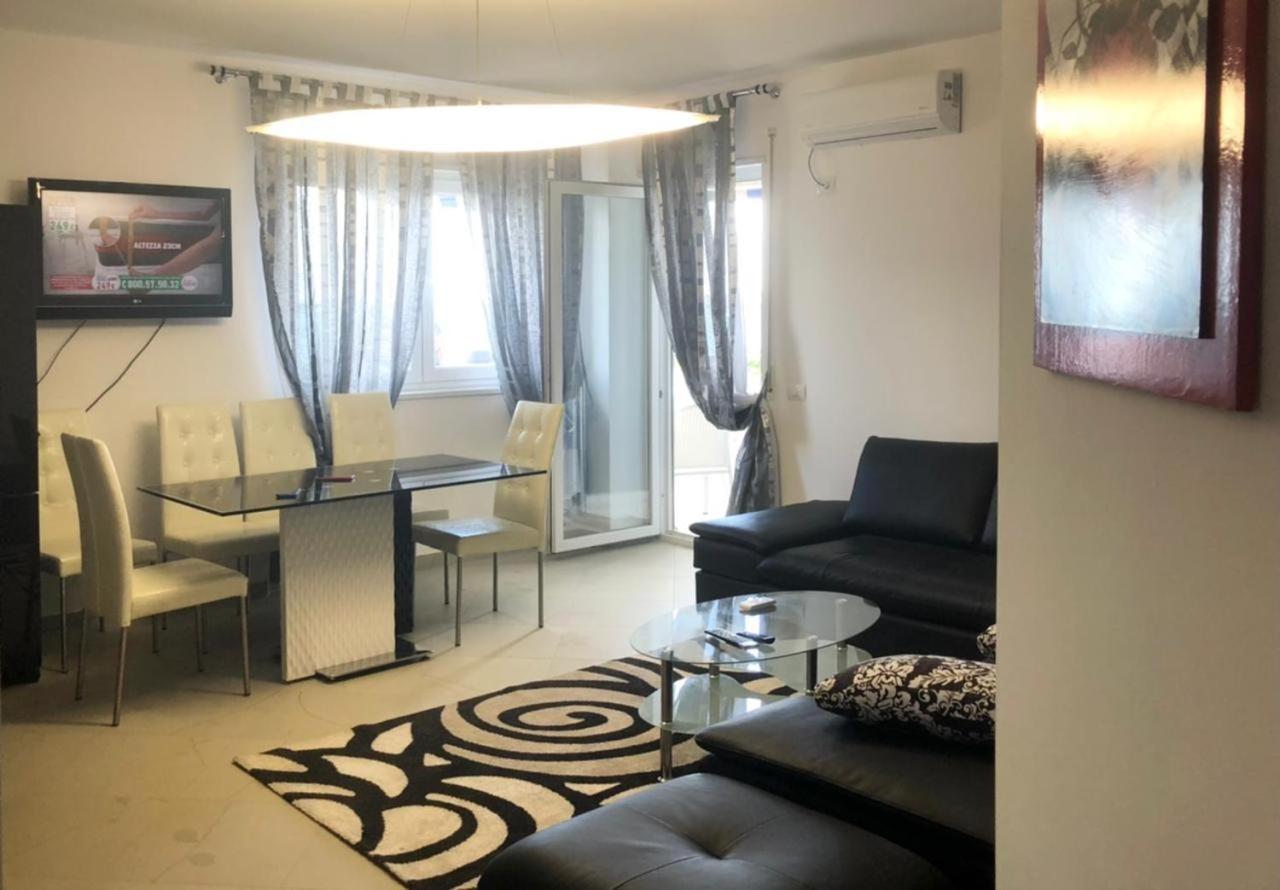 Vale House Holiday Apartment Vlorë Exterior foto